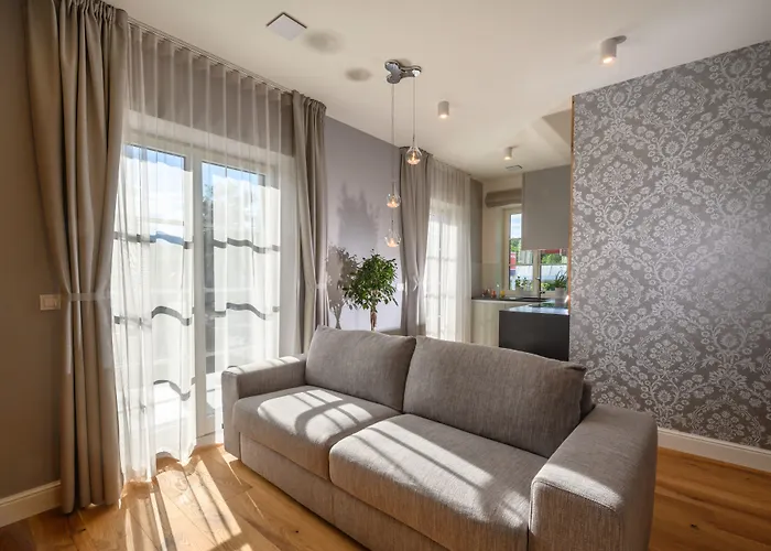 公寓 Ula La Luxury *