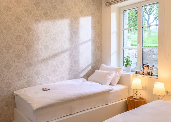 Ula La Luxury 布莱德